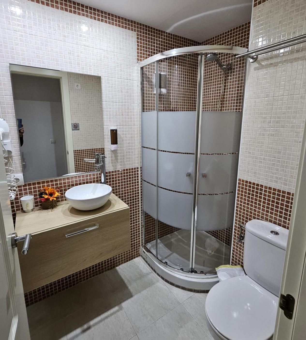 Apartamento Vilallonga Figueras Exterior foto