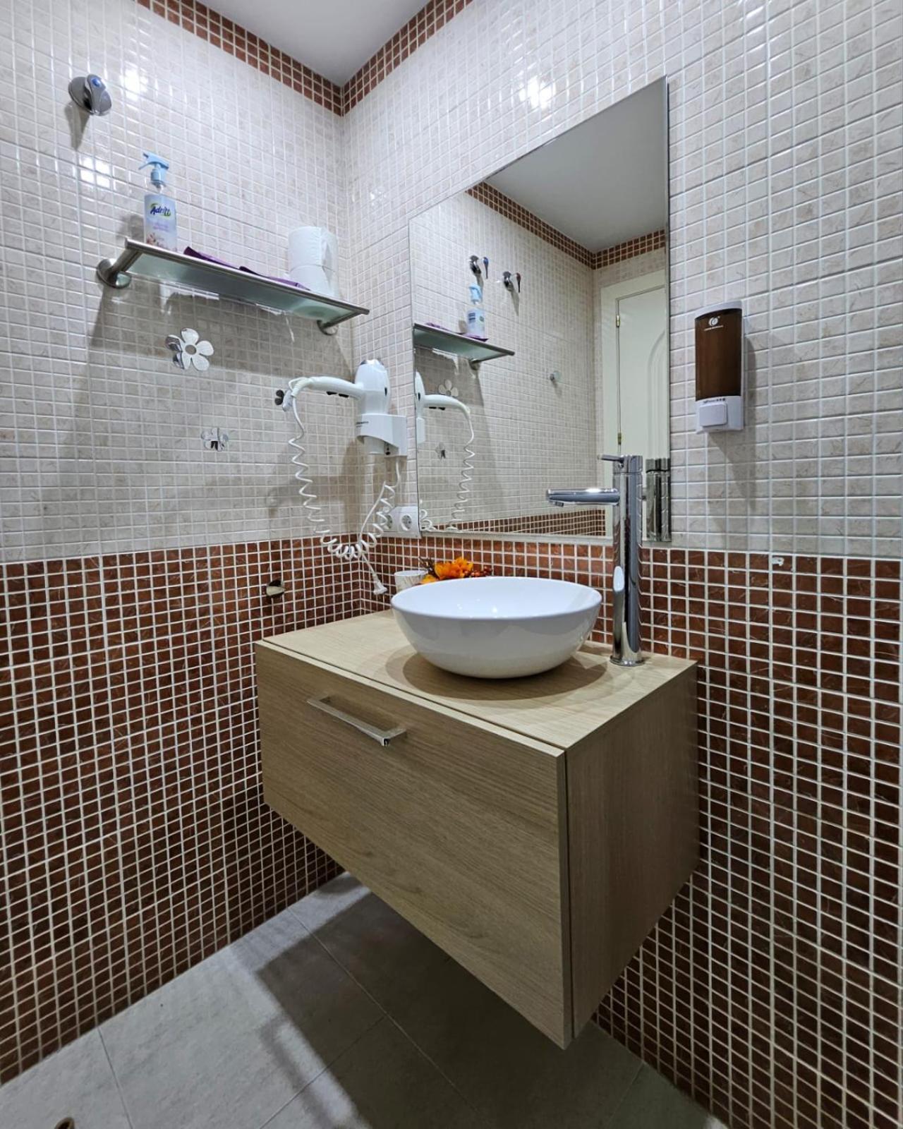 Apartamento Vilallonga Figueras Exterior foto